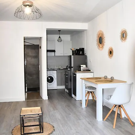 Elegant Les Bains Apartment
