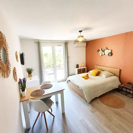 Elegant Les Bains Apartment *