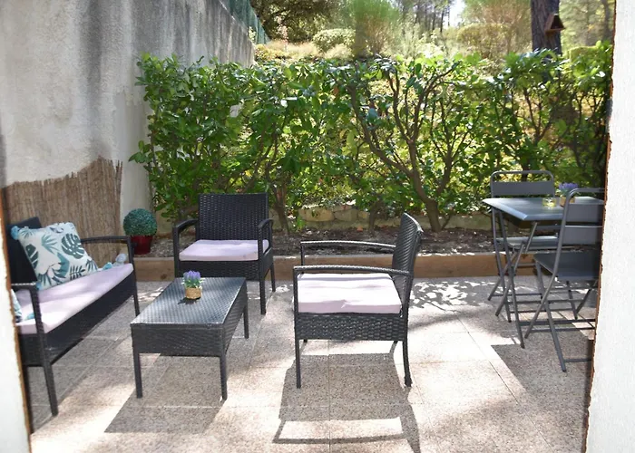 Elegant Les Bains Apartment Greoux-les-Bains